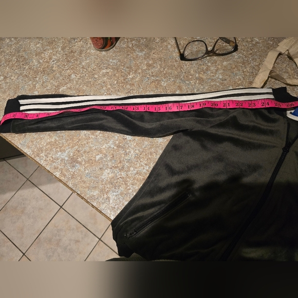 Adidas velour jacket - Picture 5 of 5